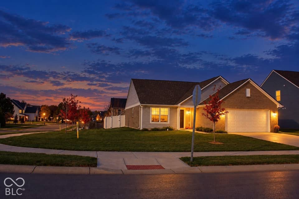 1098 Supernova Drive, Franklin, IN 46131, photo 1 of 35