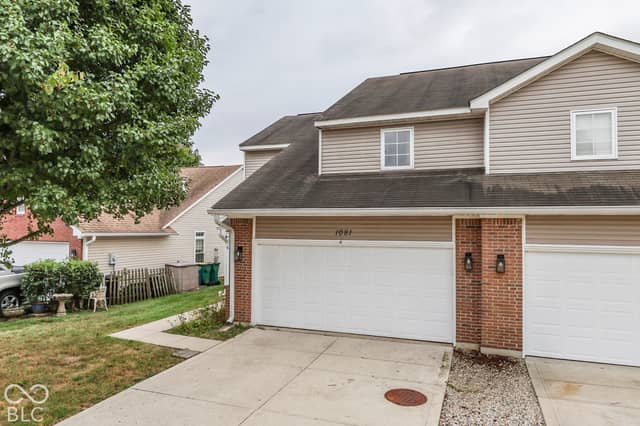 1081 Fairlane Court, Franklin, IN 46131, photo 3 of 38