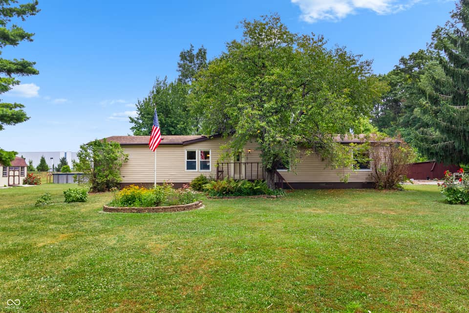 9483 S County Road 100 Road E, Clayton