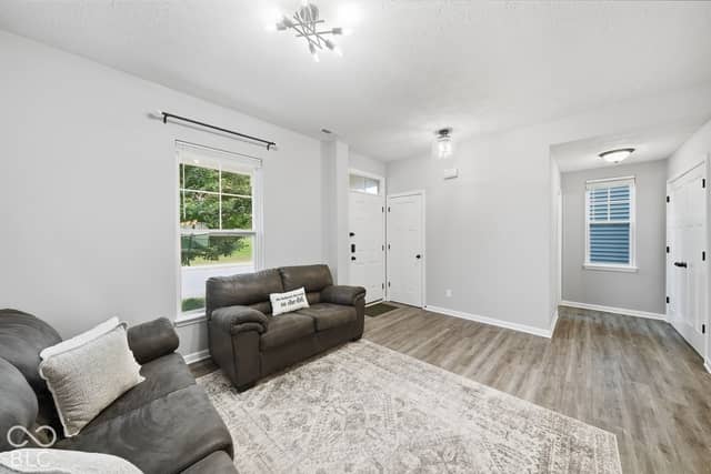348 Evans Street, Indianapolis, IN 46222, photo 4 of 39