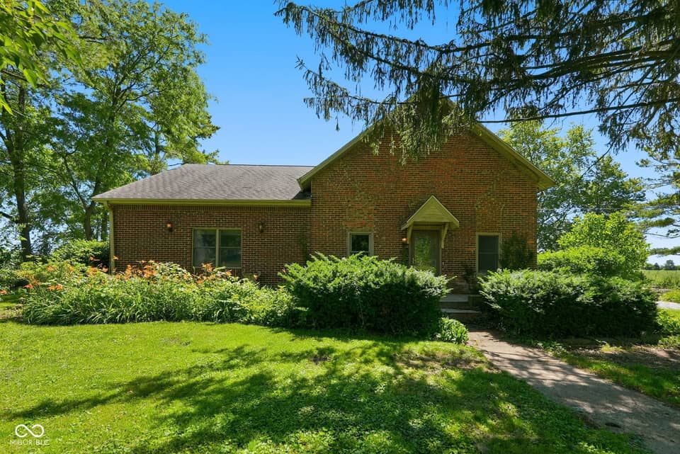2100 N County Road 800 W, Yorktown, IN 47396, photo 1 of 43