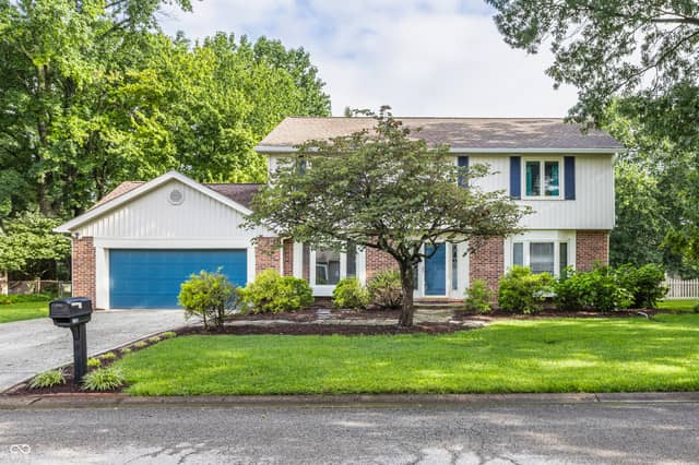 8030 Warbler Way, Indianapolis, IN 46256, photo 2 of 37