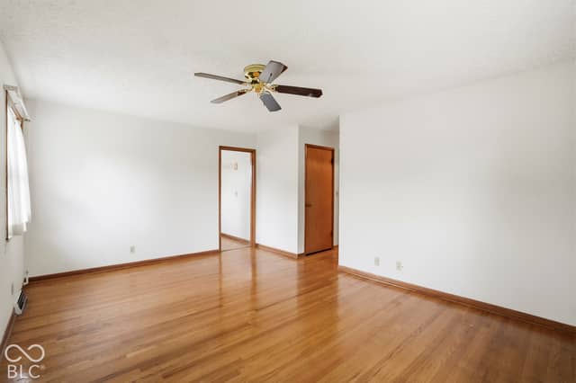 1521 N Campbell Avenue, Indianapolis, IN 46219, photo 3 of 22