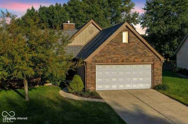 8823 Wintergreen Way, Indianapolis, IN 46256, photo 3 of 29