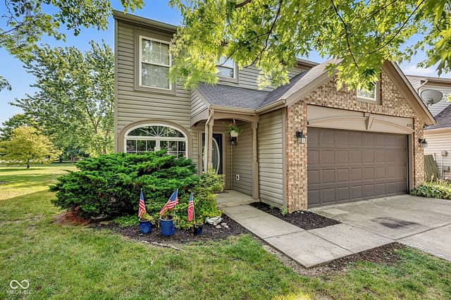 6723 Wimbledon Drive, Zionsville, IN 46077, photo 3 of 35