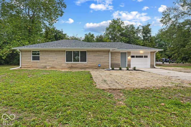 7437 S County Road 750 E, Plainfield, IN 46168, photo 3 of 26