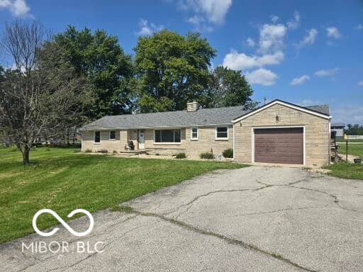 712 E Main Street, Milroy, IN 46156, photo 2 of 27