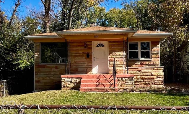 3537 N Gale Street, Indianapolis, IN 46218, photo 2 of 28