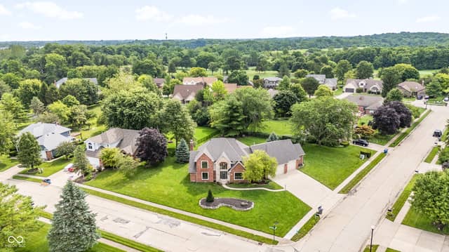 10414 Quiet Drive, Indianapolis, IN 46239, photo 4 of 46