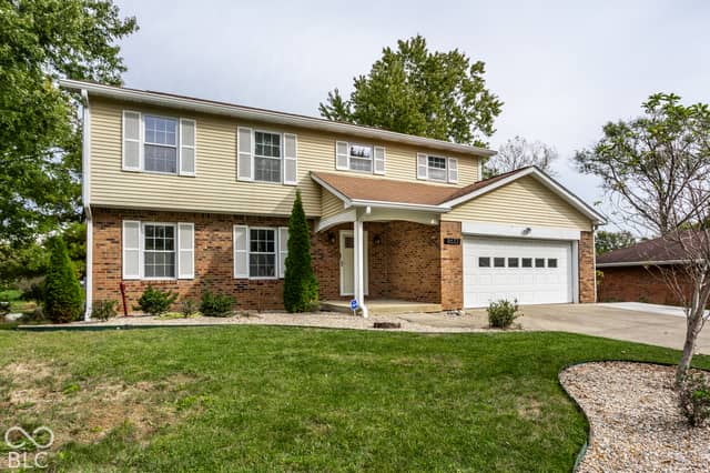 8633 Fox Ridge Lane, Indianapolis, IN 46256, photo 4 of 37