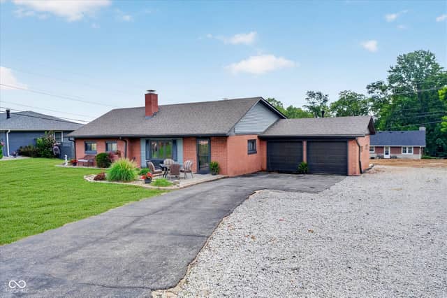 1277 Mount Pleasant East Street, Greenwood, IN 46142, photo 4 of 41