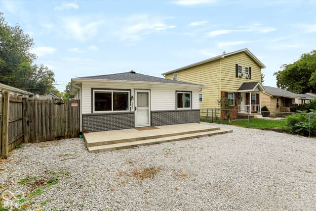 3867 Asbury Street, Indianapolis, IN 46227, photo 3 of 25