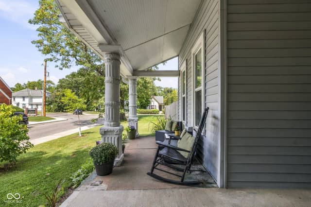 2057 Cornell Avenue, Indianapolis, IN 46202, photo 4 of 36