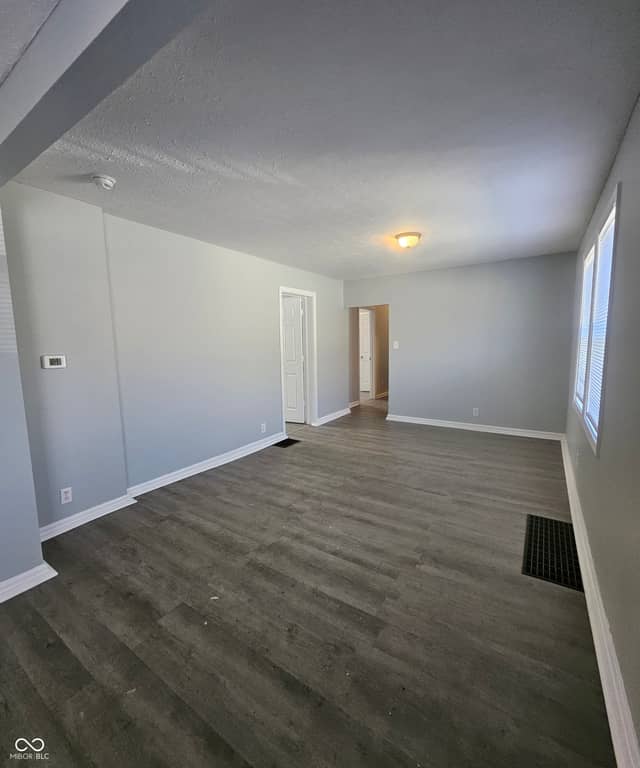 1531 Cruft Street, Indianapolis, IN 46203, photo 5 of 17