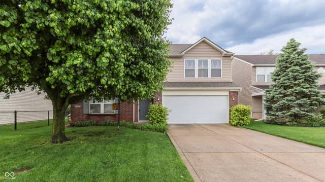 8017 Wildcat Run Lane, Indianapolis, IN 46239, photo 2 of 61