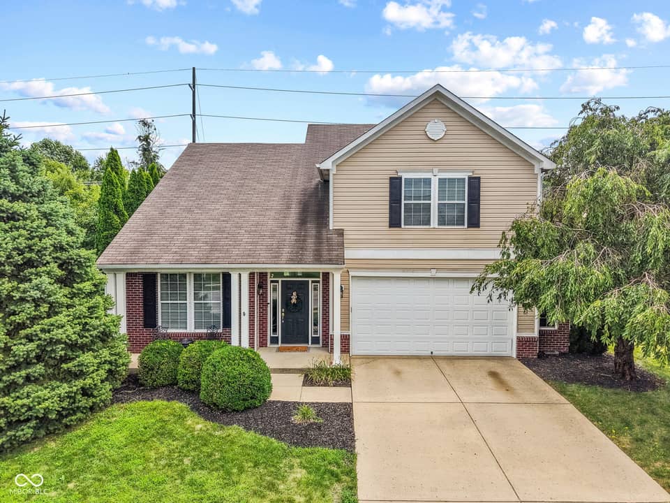 1381 Brookway Drive, Avon