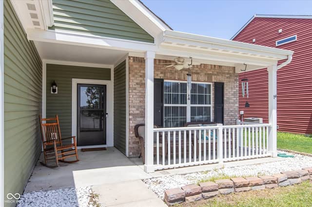 898 Briarstone Drive, Greenwood, IN 46143, photo 3 of 18