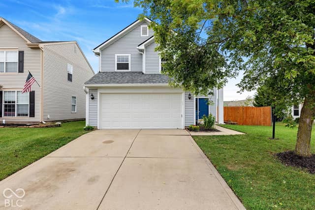 5228 Waterton Lakes Drive, Indianapolis, IN 46237, photo 2 of 47