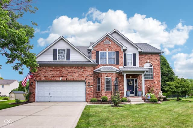 8344 Hunters Meadow Court, Indianapolis, IN 46259, photo 2 of 56