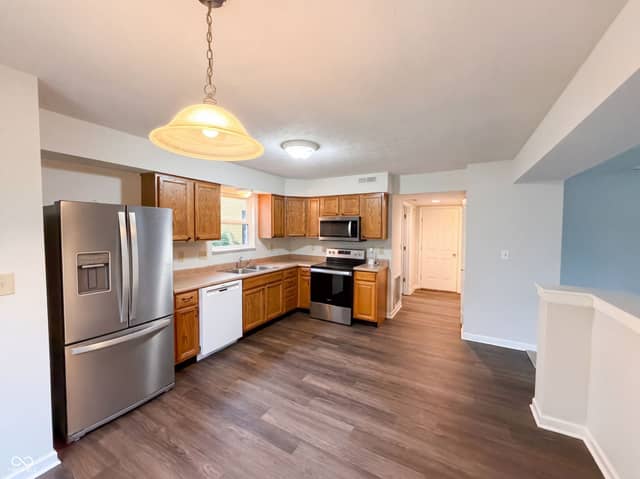 1349 Fiesta Drive, Franklin, IN 46131, photo 3 of 16