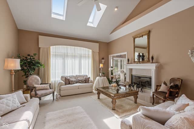 10224 Water Crest Drive, Fishers, IN 46038, photo 5 of 41