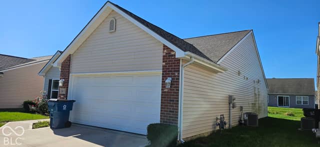 2165 Blue Spring Run, Fort Wayne, IN 46808, photo 3 of 4