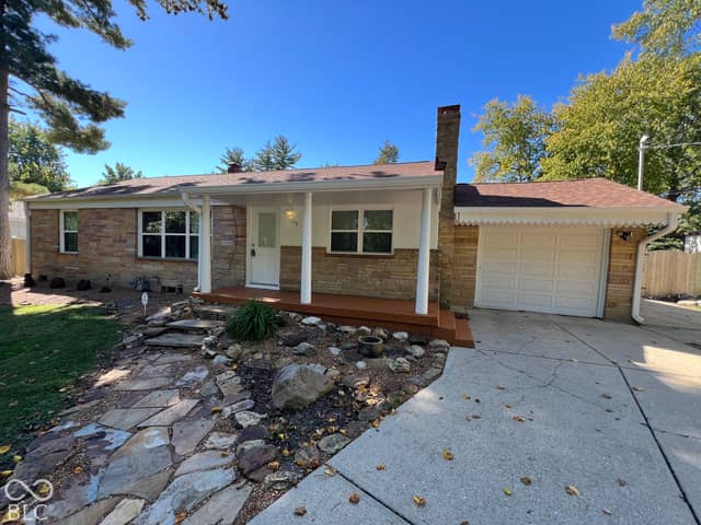 1358 N Ridgeview Drive, Indianapolis, IN 46219, photo 2 of 50