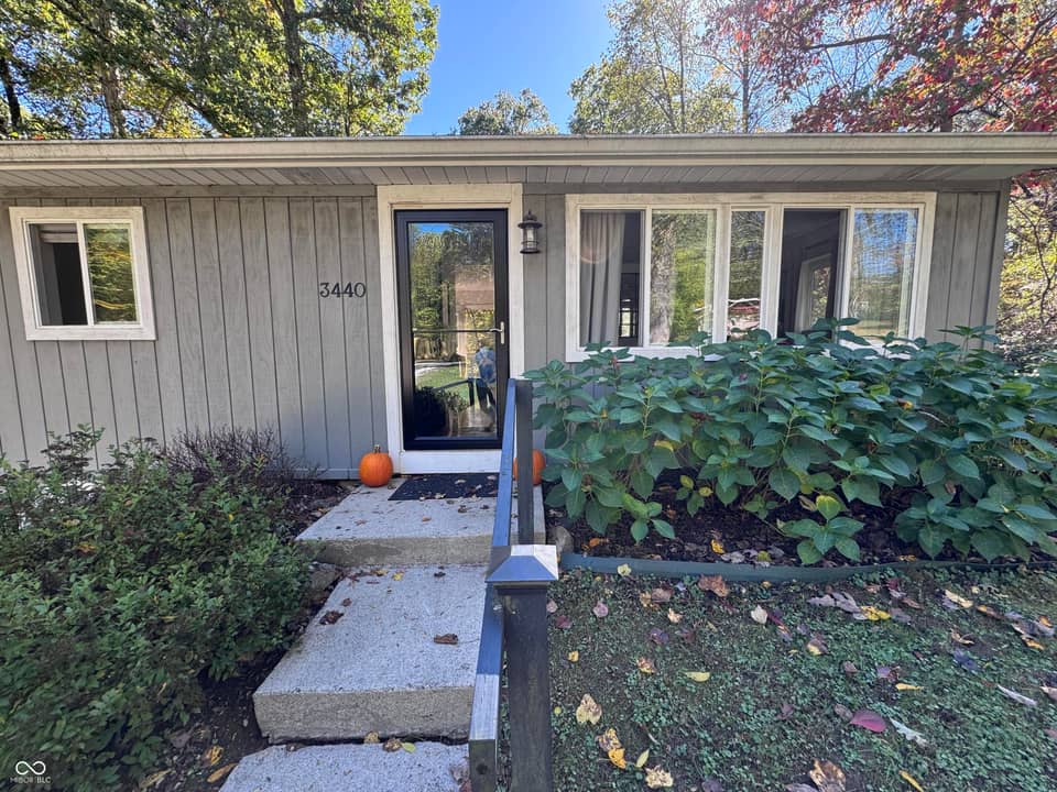 3440 N Russell Road, Bloomington