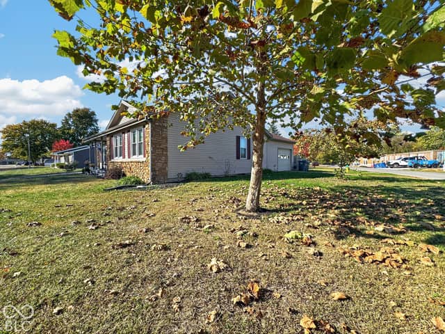135 E Harrison Drive, Seymour, IN 47274, photo 4 of 35
