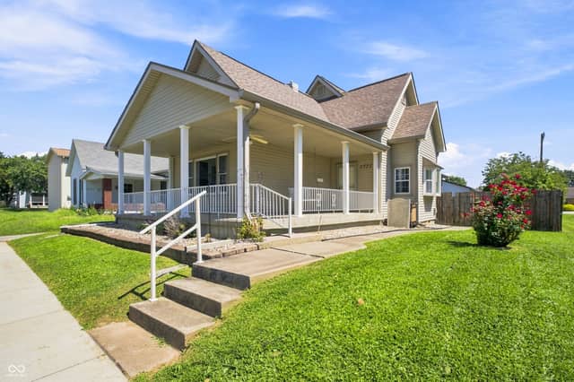 1721 Cottage Avenue, Columbus, IN 47201, photo 4 of 39