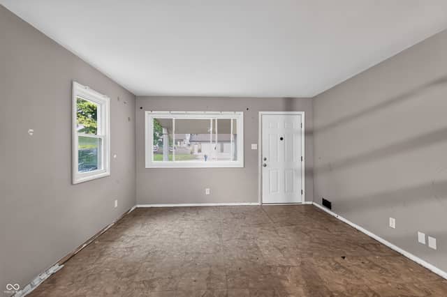 2821 S Fleming Street, Indianapolis, IN 46241, photo 4 of 10