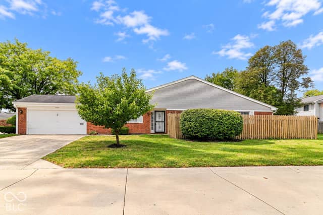 7644 Vintage Circle, Indianapolis, IN 46226, photo 3 of 27
