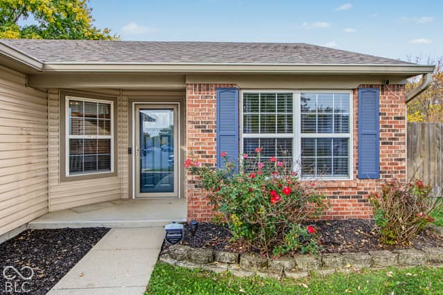 2894 Fieldstone Court, Franklin, IN 46131, photo 3 of 35