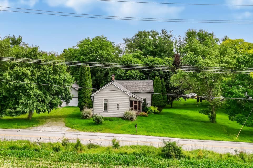 9702 E 375 S, Zionsville