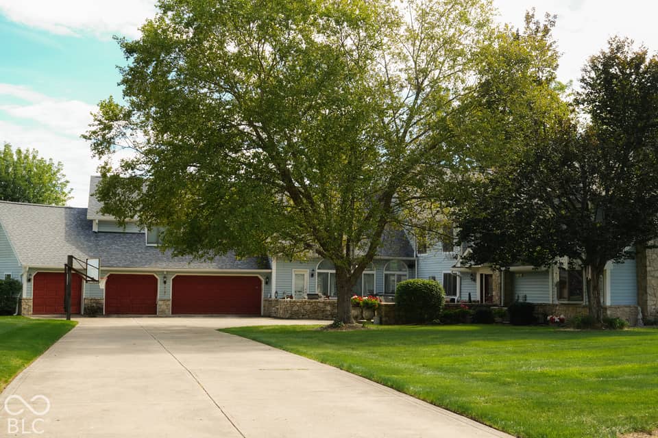 5552 W 300 S, New Palestine