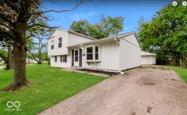 8136 Crousore Road, Indianapolis, IN 46219, photo 4 of 34