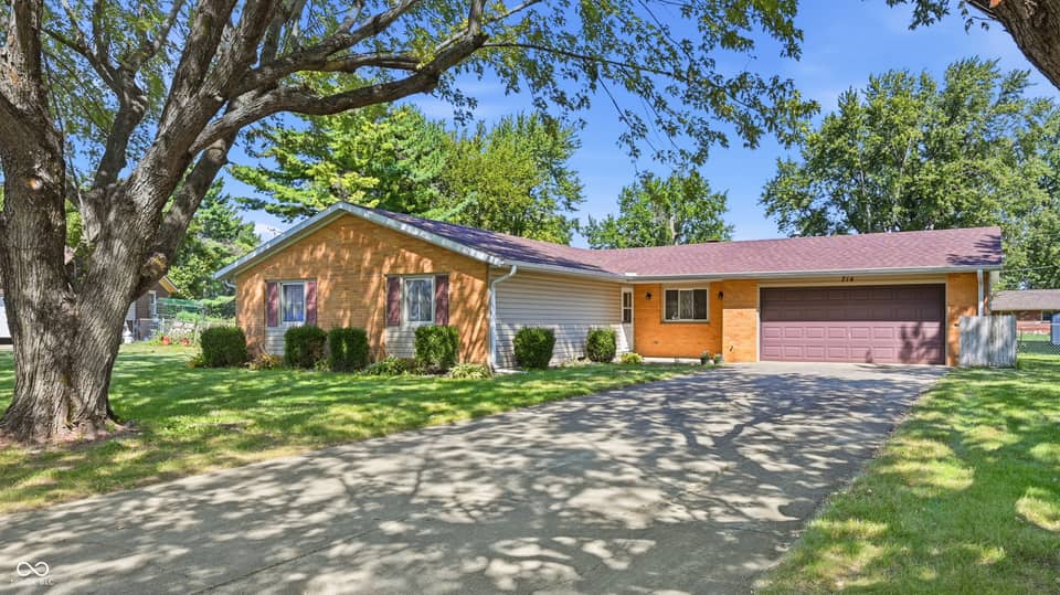 714 W Darrell Drive, Muncie