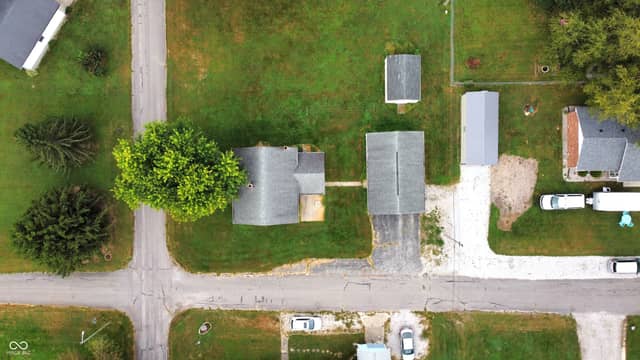 285 S East Street, Hartsville, IN 47244, photo 5 of 18