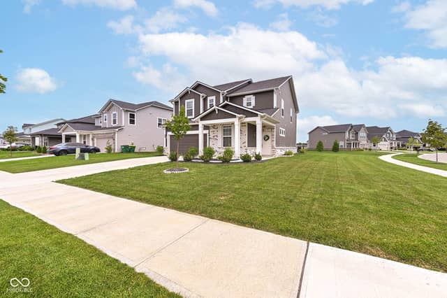 657 Pearson Pass, Avon, IN 46123, photo 4 of 48