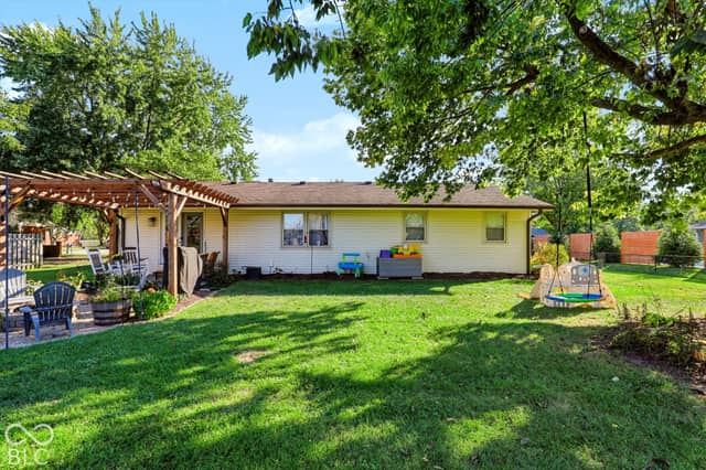 180 Roundelay Drive, Franklin, IN 46131, photo 4 of 40