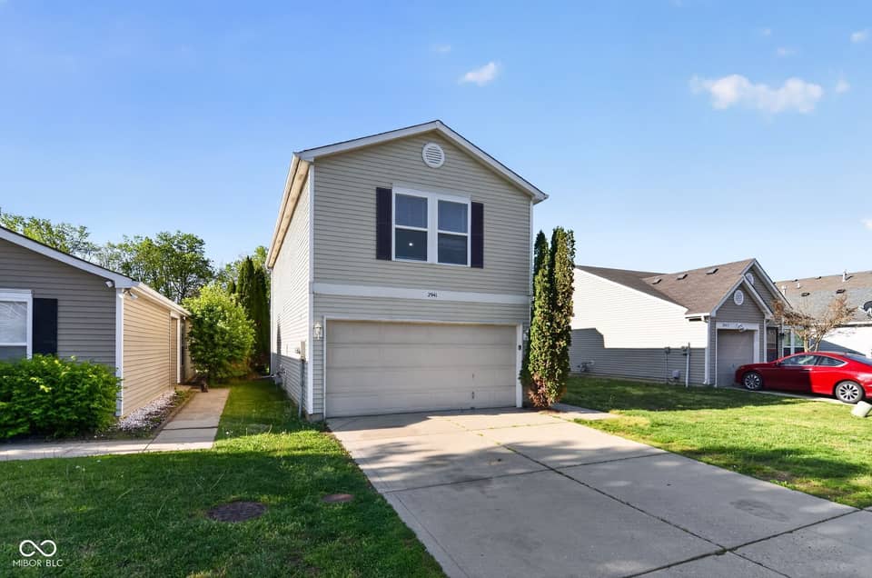 2941 Redland Lane, Indianapolis, IN 46217, photo 1 of 33