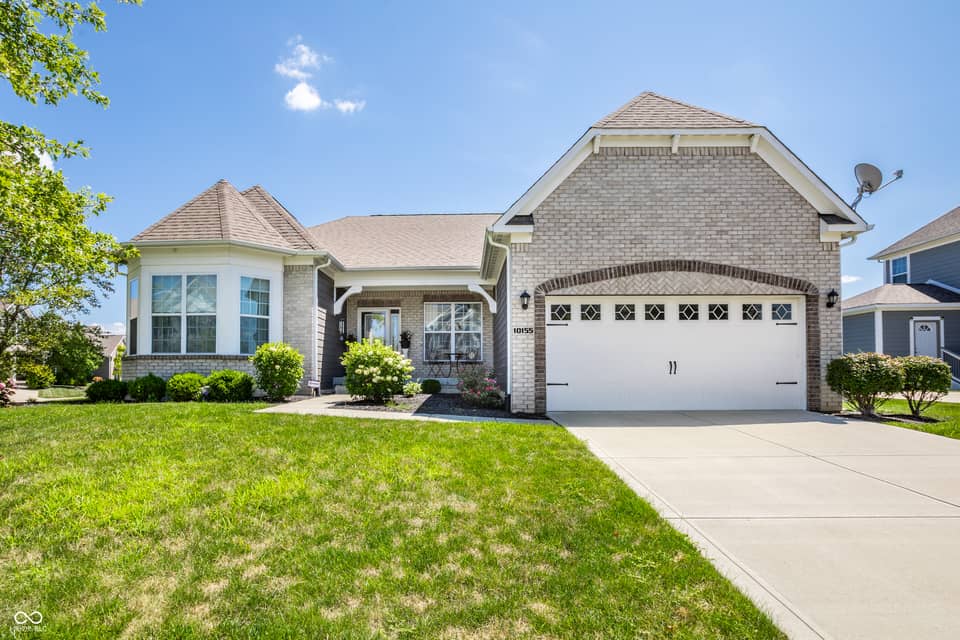 10155 Blue Ribbon Boulevard, Fishers