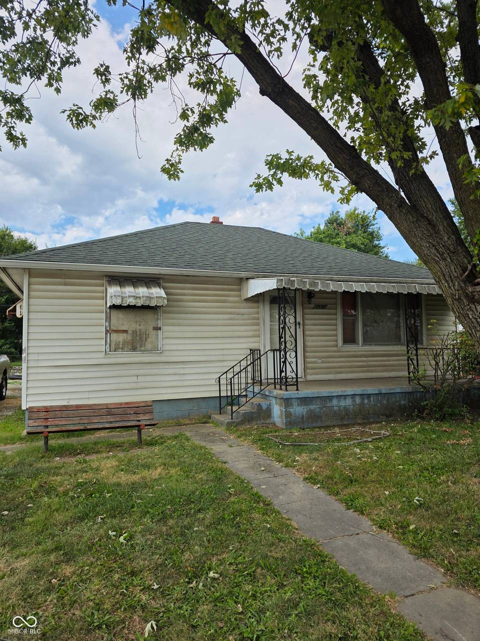 2530 S Holt Road, Indianapolis