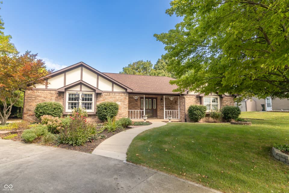 2460 E Hickory Boulevard, Greenfield