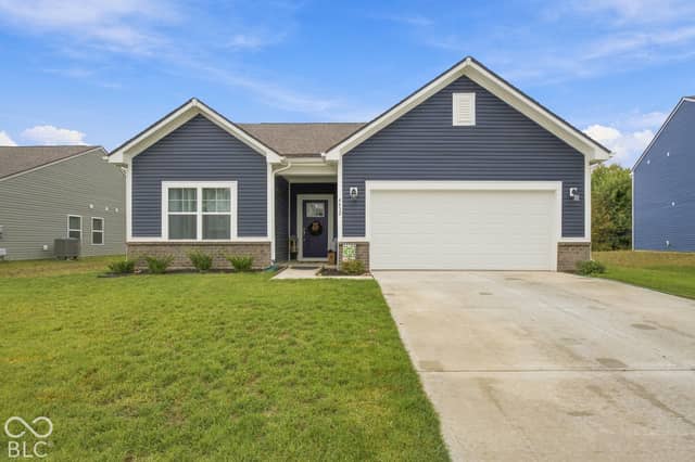 4432 Sedgewick Court, Columbus, IN 47201, photo 3 of 40