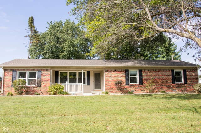 944 W County Road 200 N, Danville, IN 46122, photo 3 of 41