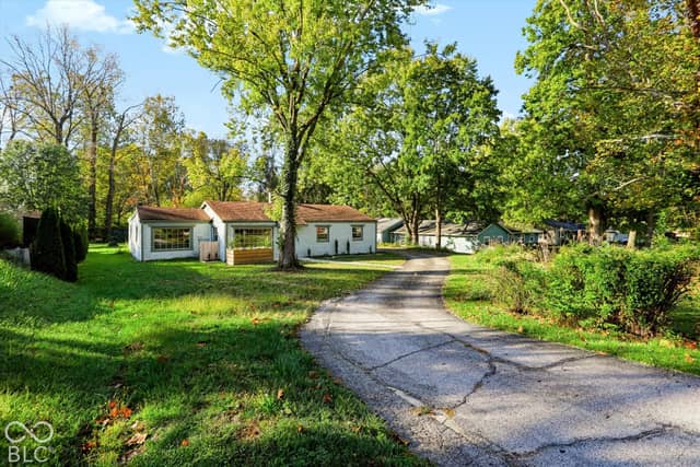 3209 E Loretta Drive, Indianapolis, IN 46227, photo 4 of 50
