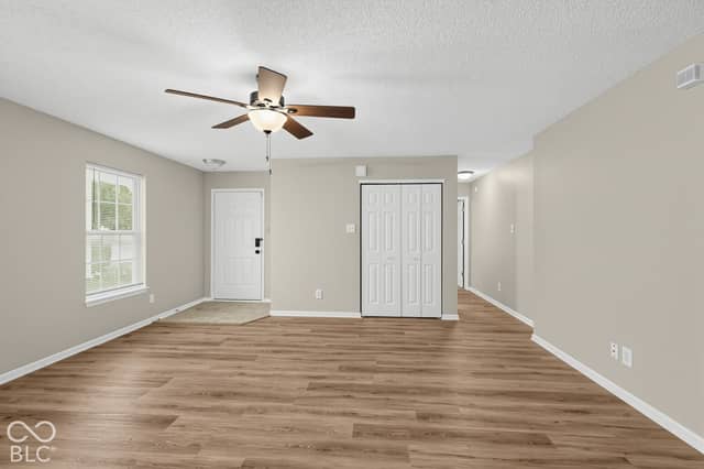 10335 Carrington Way, Indianapolis, IN 46234, photo 4 of 15