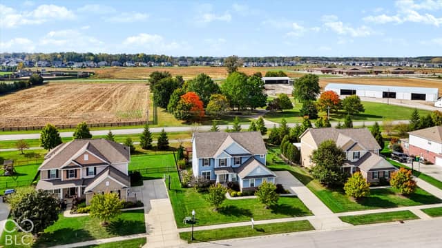 8752 Windpointe Pass, Zionsville, IN 46077, photo 3 of 54