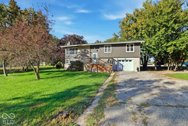 203 N Poplar Street, Amboy, IN 46911, photo 2 of 60